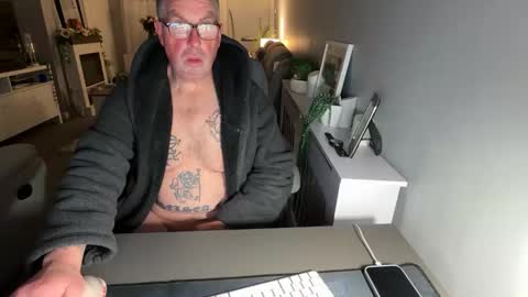 mtb1697 online show from April 16, 2026, 11:18 pm