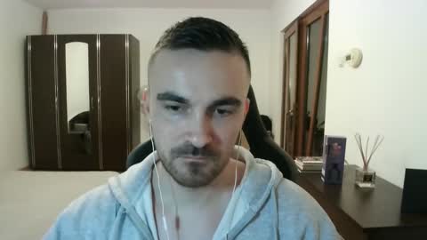 Victor online show from April 5, 2026, 8:28 pm