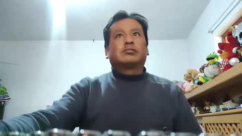 Snapshot of muchachosam chatting on December 17, 2025, 7:31 pm zenon online show from December 17, 2025, 7:31 pm