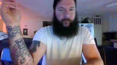 Snapshot of mudge chatting on January 7, 2025, 2:08 pm Mudge online show from January 7, 2025, 2:08 pm