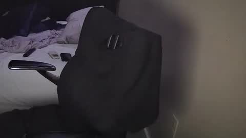 Snapshot of muffdiver718 chatting on January 27, 2025, 9:02 am Muffdiver online show from January 27, 2025, 9:02 am