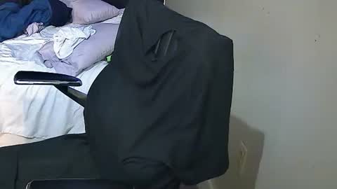 Snapshot of muffdiver718 chatting on January 29, 2025, 12:13 pm Muffdiver online show from January 29, 2025, 12:13 pm