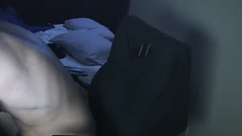 Snapshot of muffdiver718 chatting on February 1, 2025, 10:48 am Muffdiver online show from February 1, 2025, 10:48 am