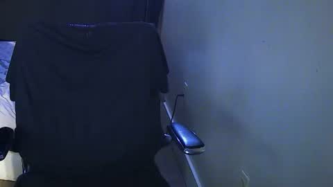 Snapshot of muffdiver718 chatting on February 21, 2025, 11:22 am Muffdiver online show from February 21, 2025, 11:22 am