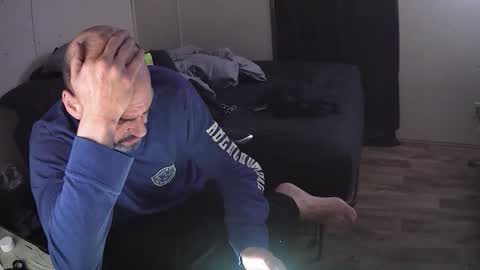 Snapshot of muffdiver718 chatting on February 24, 2026, 1:58 am Muffdiver online show from February 24, 2026, 1:58 am