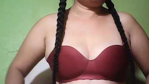 muffy_bunny online show from July 27, 2026, 6:26 pm