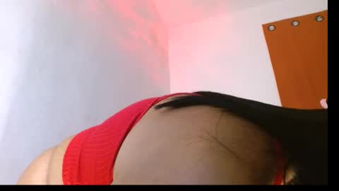 yuli online show from January 24, 2025, 7:08 am