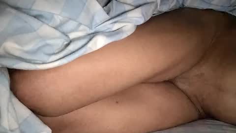 Snapshot of mulato44 chatting on January 13, 2025, 12:24 pm Laly online show from January 13, 2025, 12:24 pm