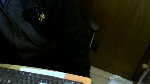 Snapshot of muller520 chatting on March 11, 2026, 5:52 pm muller520 online show from March 11, 2026, 5:52 pm