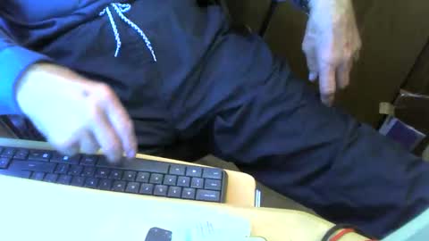 Snapshot of muller520 chatting on May 16, 2026, 12:26 pm muller520 online show from May 16, 2026, 12:26 pm