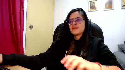 Dani and Alex online show from September 21, 2025, 1:51 am