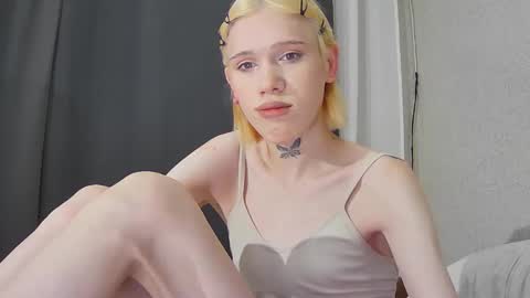 Snapshot of mun_poli chatting on February 5, 2026, 5:39 pm Polik online show from February 5, 2026, 5:39 pm