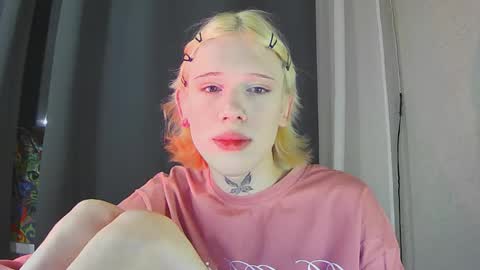 Snapshot of mun_poli chatting on February 6, 2026, 11:41 pm Polik online show from February 6, 2026, 11:41 pm