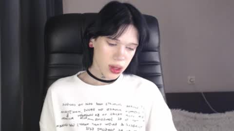 Snapshot of mun_poli chatting on February 26, 2026, 4:17 pm Polik online show from February 26, 2026, 4:17 pm