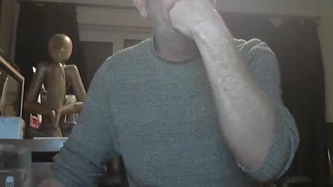 munch10 online show from February 16, 2025, 10:32 pm