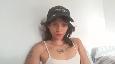 Snapshot of munchi_ chatting on June 9, 2026, 7:03 pm online show from June 9, 2026, 7:03 pm