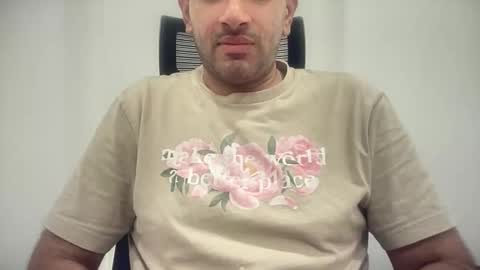 Snapshot of munnabobby2008 chatting on November 10, 2025, 5:01 pm munnabobby2008 online show from November 10, 2025, 5:01 pm