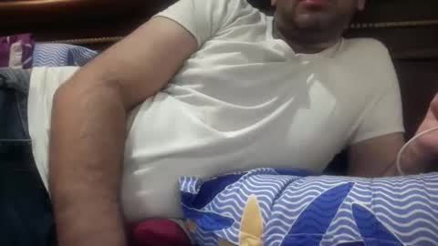 Snapshot of munnabobby2008 chatting on November 28, 2025, 9:45 am munnabobby2008 online show from November 28, 2025, 9:45 am