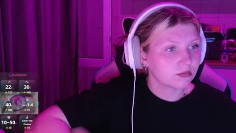Milana online show from July 19, 2026, 6:22 pm