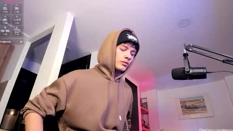 murielkarmesi online show from October 15, 2025, 7:58 pm