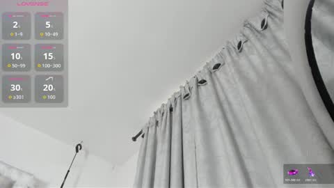 muriell_69 online show from May 22, 2026, 11:27 am