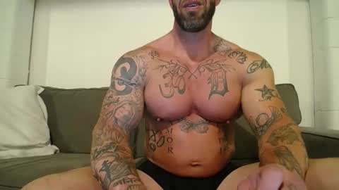muscle761004 online show from May 25, 2026, 1:55 am