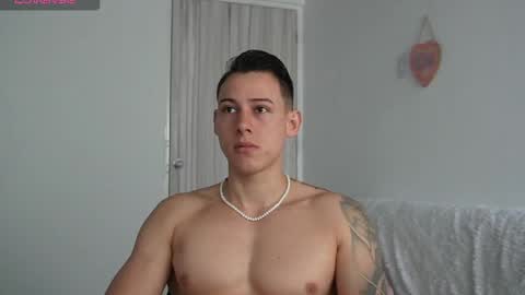 muscle_king_cum online show from May 25, 2026, 1:50 pm