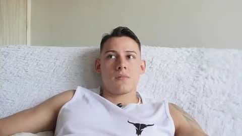 muscle_king_cum online show from June 10, 2026, 2:27 pm