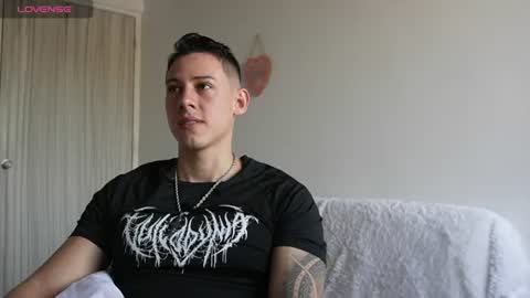 muscle_king_cum online show from June 24, 2026, 1:54 pm