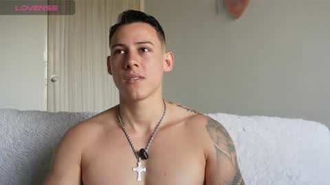 muscle_king_cum online show from July 8, 2026, 1:37 pm