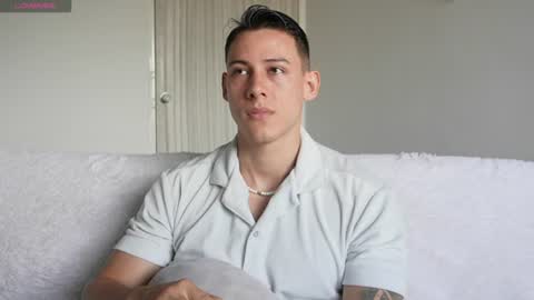 muscle_king_cum online show from July 13, 2026, 1:36 pm