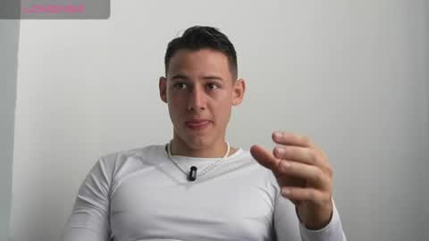 muscle_king_cum online show from July 15, 2026, 2:44 pm