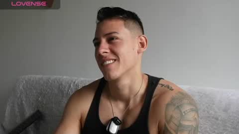 muscle_king_cum online show from July 17, 2026, 2:02 pm