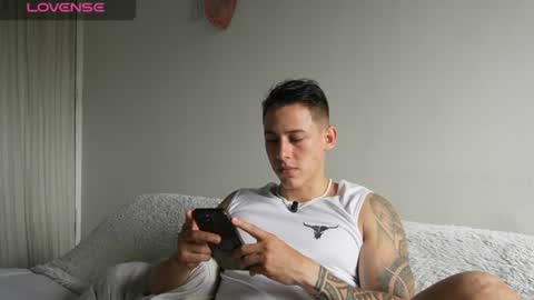 muscle_king_cum online show from July 21, 2026, 2:41 pm