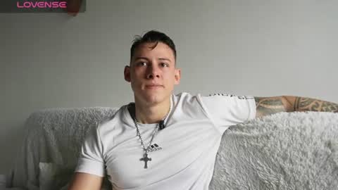 muscle_king_cum online show from July 23, 2026, 1:42 pm