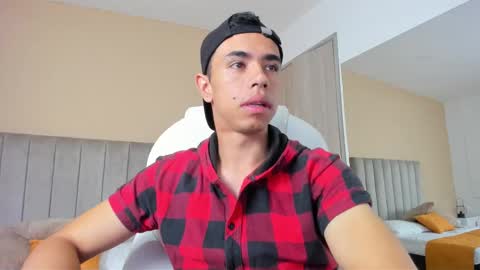 muscle scott online show from September 13, 2025, 12:16 pm