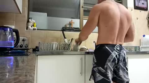 muscledaddy69s online show from April 27, 2026, 4:10 am