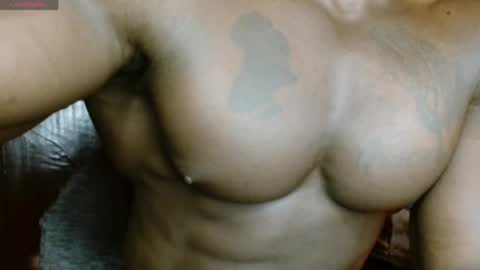 musclegod23 online show from May 17, 2026, 11:06 am