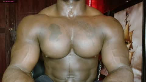 musclegod23 online show from May 21, 2026, 1:01 am