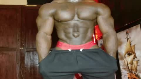 musclegod23 online show from June 1, 2026, 5:47 pm