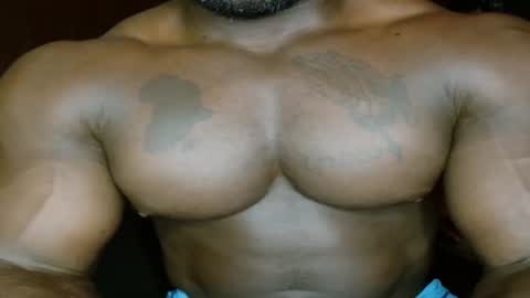 musclegod23 online show from June 16, 2026, 8:44 pm