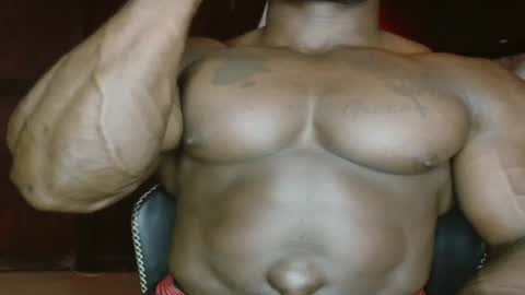 musclegod23 online show from July 16, 2026, 2:28 am