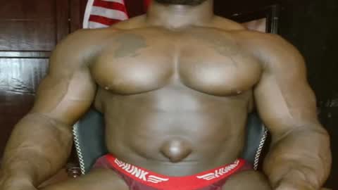 musclegod23 online show from July 19, 2026, 9:24 am