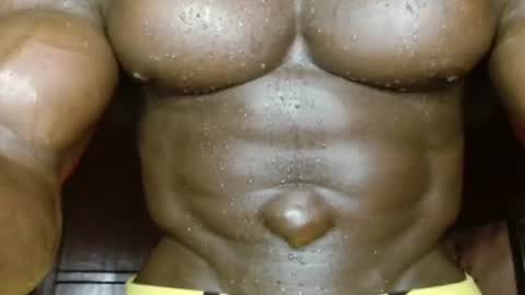 musclegod23 online show from July 28, 2026, 7:39 pm