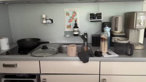 musclehair3 online show from July 5, 2026, 8:43 am
