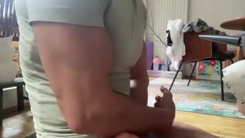 musclehair3 online show from July 16, 2026, 9:48 am