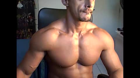 muscleoss online show from January 10, 2025, 9:31 pm