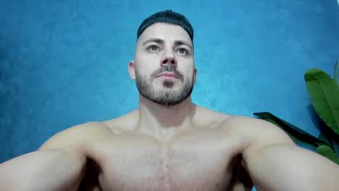 muscularmaster onlyfans online show from January 15, 2025, 10:35 pm