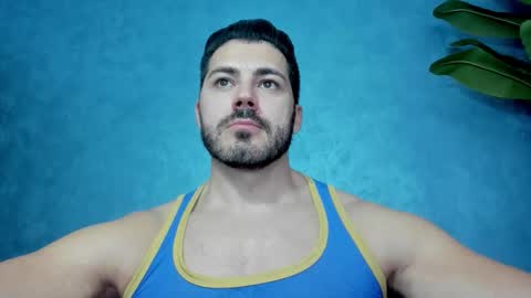 muscularmaster onlyfans online show from October 29, 2025, 10:22 pm