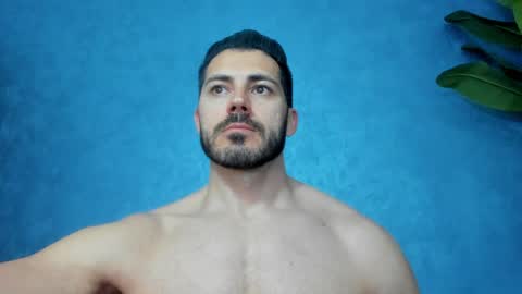 Snapshot of muscularmaster chatting on April 24, 2026, 9:23 am muscularmaster onlyfans online show from April 24, 2026, 9:23 am